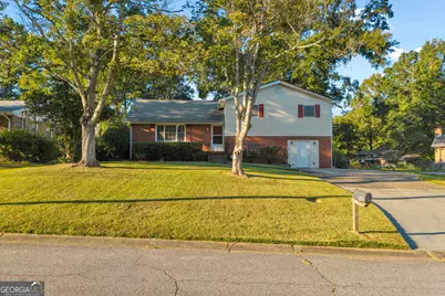 840 Sherwood Drive, Jonesboro, GA 30236 - Photo 3