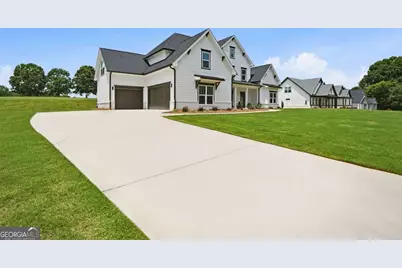 2049 Chestnut Oak Trail, Commerce, GA 30530 - Photo 3