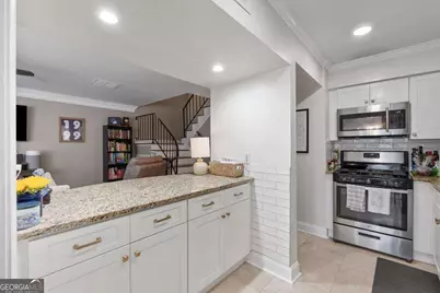 6980 Roswell (Unit #B6) Road, Sandy Springs, GA 30328 - Photo 25