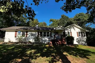 1738 Sandy Ct, Snellville, GA 30078 - Photo 3