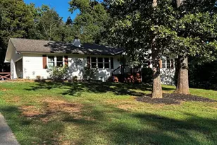 1738 Sandy Ct, Snellville, GA 30078 - Photo 1