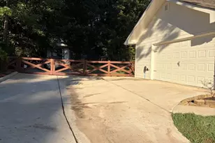 1738 Sandy Ct, Snellville, GA 30078 - Photo 27