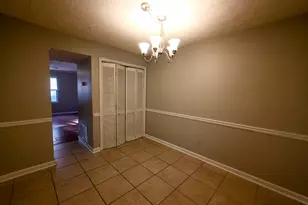 2140 Kings Gate Circle, Snellville, GA 30078 - Photo 5