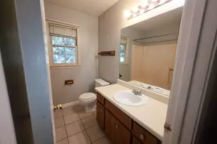 2140 Kings Gate Circle, Snellville, GA 30078 - Photo 9