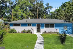 2438 E 39th St, Savannah, GA 31404 - Photo 1