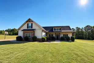552 Shady Ln, Williamson, GA 30292 - Photo 1