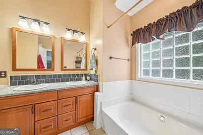 130 Chesterfield Drive, Newnan, GA 30265 - Photo 19