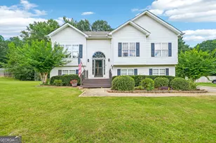 130 Chesterfield Dr, Newnan, GA 30265 - Photo 1