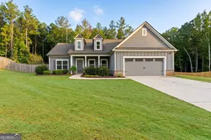 223 Manor Dr, Hull, GA 30646 - Photo 1