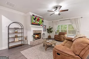 223 Manor Dr, Hull, GA 30646 - Photo 5