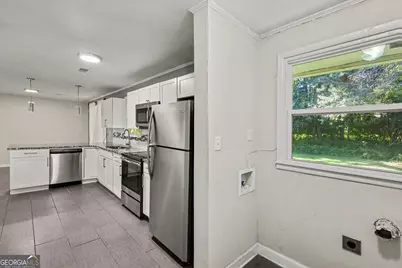2810 Foxlair Trail, South Fulton, GA 30349 - Photo 17