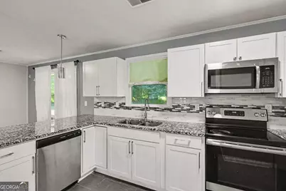 2810 Foxlair Trail, South Fulton, GA 30349 - Photo 15