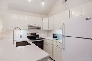 105 Palmetto St, Saint Simons, GA 31522 - Photo 5