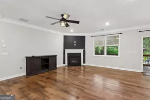 605 Greenbow Ln, Holly Springs, GA 30115 - Photo 13