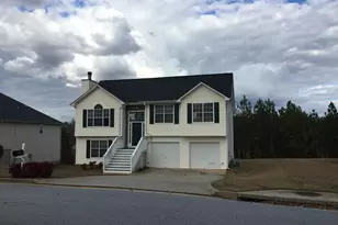 10600 Redbud Ln, Jonesboro, GA 30238 - Photo 3
