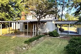 98 McCormick Ave, Hawkinsville, GA 31036 - Photo 3