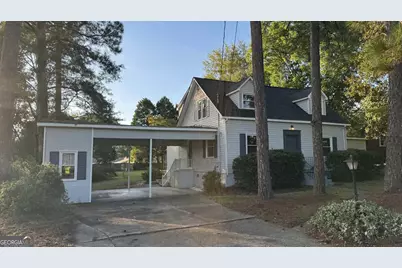 98 McCormick Avenue, Hawkinsville, GA 31036 - Photo 1