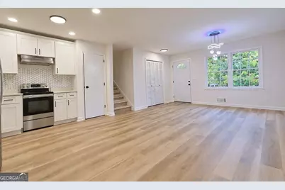3401 San Antonio Drive, Snellville, GA 30039 - Photo 7