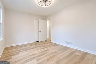 3401 San Antonio Drive, Snellville, GA 30039 - Photo 9