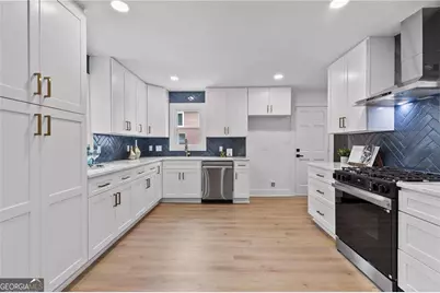 3010 Canton Hills Drive, Marietta, GA 30062 - Photo 3