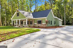 324 Fern Valley Dr, Toccoa, GA 30577 - Photo 1