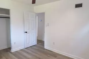1629 Glenridge Dr, Savannah, GA 31415 - Photo 17