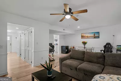 912 Pineland Avenue #APT 4, Hinesville, GA 31313 - Photo 15