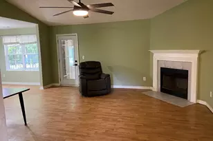 126 Caroline Ct, Gay, GA 30218 - Photo 3