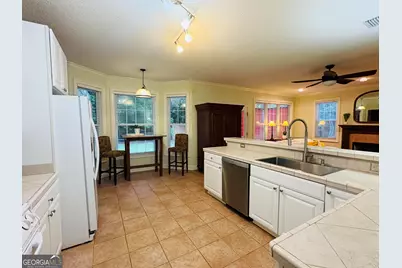 237 W Commons Drive, Saint Simons, GA 31522 - Photo 7