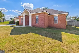 305 Thornwood Dr, Bonaire, GA 31005 - Photo 3