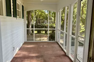 803 Dolvin Ave, Union Point, GA 30669 - Photo 9