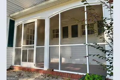 803 Dolvin Avenue, Union Point, GA 30669 - Photo 11