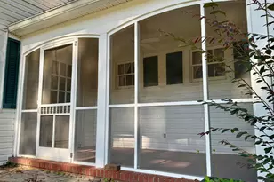 803 Dolvin Ave, Union Point, GA 30669 - Photo 11