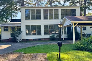 803 Dolvin Ave, Union Point, GA 30669 - Photo 5