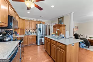 111 Sassy Fox Dr, Bonaire, GA 31005 - Photo 7