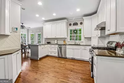 415 Holly Stream Trail, Roswell, GA 30075 - Photo 9