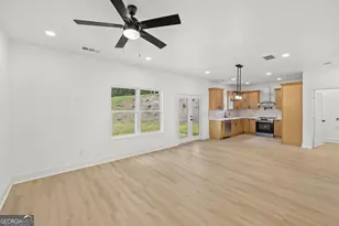 176 Llewellyn St, Clarkesville, GA 30523 - Photo 5
