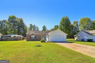 22 Canterbury Dr, Grantville, GA 30220 - Photo 5