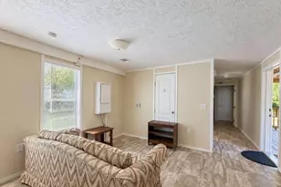 203 Sloan St, Saint Marys, GA 31558 - Photo 5