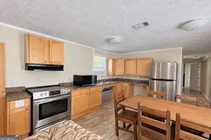 203 Sloan St, Saint Marys, GA 31558 - Photo 7