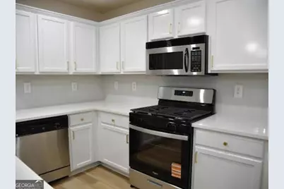 6681 Point Of Woods Drive, Stone Mountain, GA 30087 - Photo 19