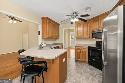 129 King Richard Drive, Griffin, GA 30223 - Photo 15