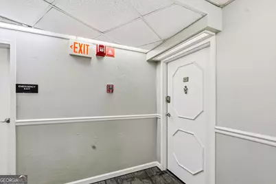 2479 Peachtree Road NE #APT 317, Atlanta, GA 30305 - Photo 31