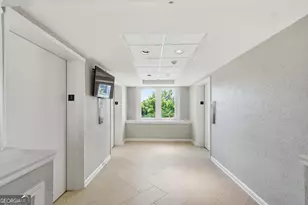 2479 Peachtree Rd NE, Atlanta, GA 30305 - Photo 33