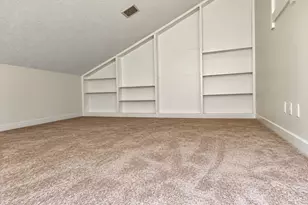 1086 Village Rd, Stone Mountain, GA 30088 - Photo 13