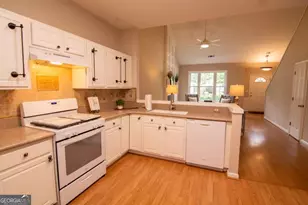 5371 Medlock Corners Dr, Peachtree Corners, GA 30092 - Photo 11