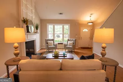 5371 Medlock Corners Drive, Peachtree Corners, GA 30092 - Photo 9