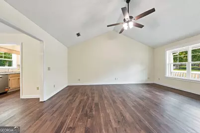 703 E Bay Avenue, Kingsland, GA 31548 - Photo 15
