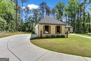 2043 Fischer Rd, Sharpsburg, GA 30277 - Photo 17