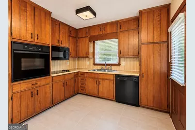 1980 Christian Circle SE, Conyers, GA 30013 - Photo 5